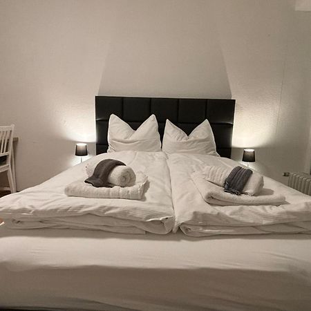 Stadtnahe Wohnung Mit Terrasse Hoechberg Екстер'єр фото