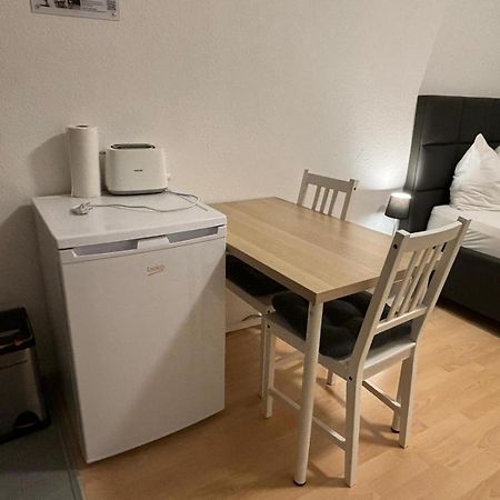 Stadtnahe Wohnung Mit Terrasse Hoechberg Екстер'єр фото